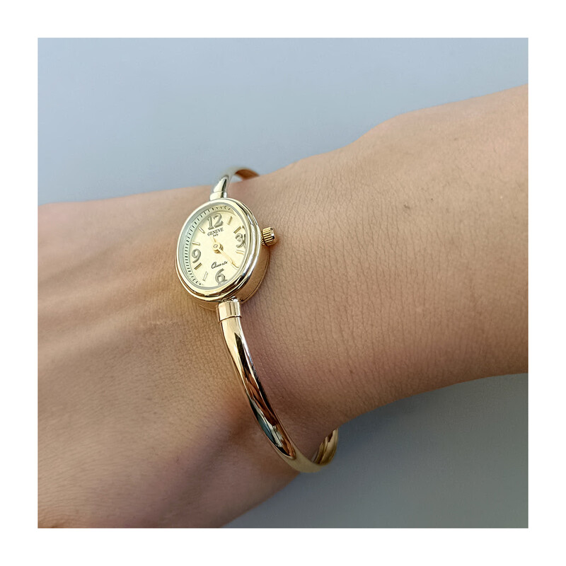 Zlaté hodinky s oválným ciferníkem na náramku bangle MI G400123-A ryzost 585
