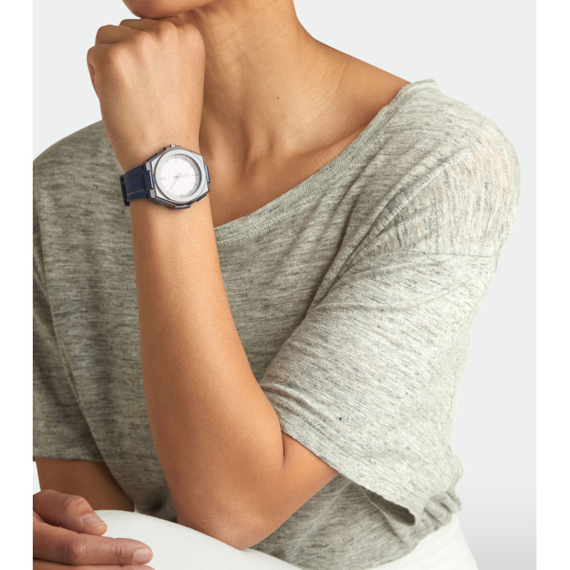 Zegarek damski Casio LWA-300H-2EVEF