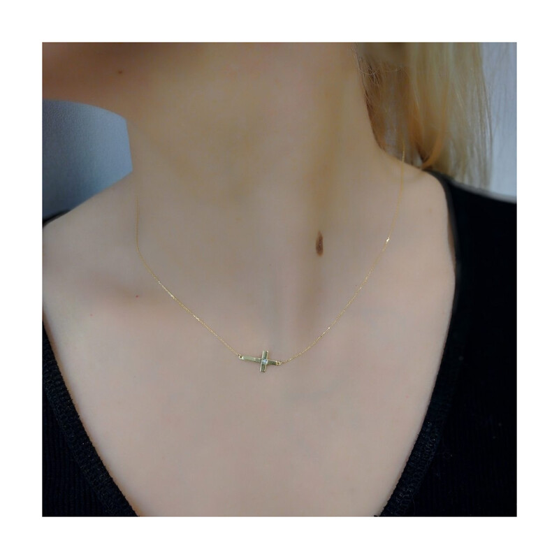 Zlatý náhrdelník křížek bokem s diamantem BE C-027 ryzost 585
