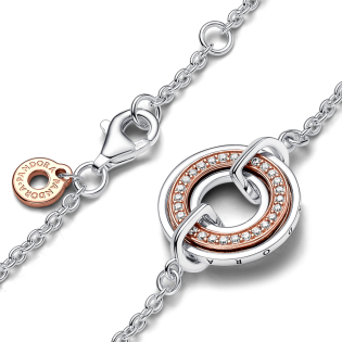 Dwutonowa bransoletka łańcuszkowa pavé z logo Pandora Signature 582741C01
