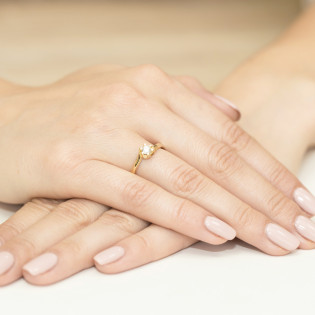 Zásnubní prsten s diamantem ryzosti 585 Solitér - iSezam.cz