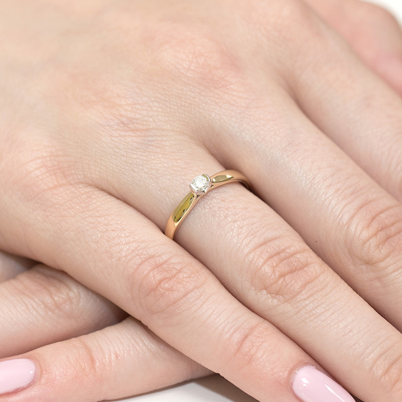 Zásnubní prsten s diamantem Victoria ryzost 585 - iSezam.cz
