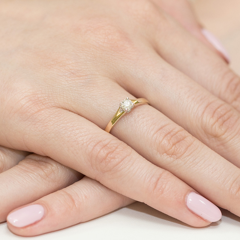 Zásnubní prsten s diamantem 585 - iSezam.cz