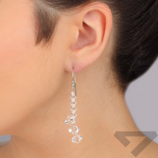 Stříbrné náušnice Grace zdobené krystaly Swarovski. Ideální pro svatby a večerní akce. Ryzost stříbra 925. Objednejte online v J