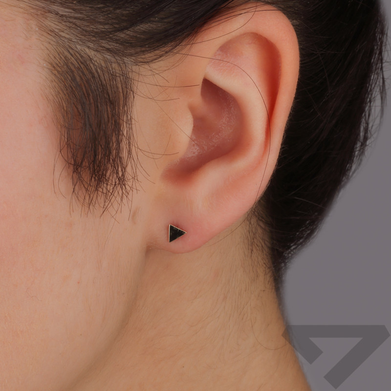 Zlaté náušnice trojúhelník lesk/pecky MZ T5-ES-1400 ryzost 375