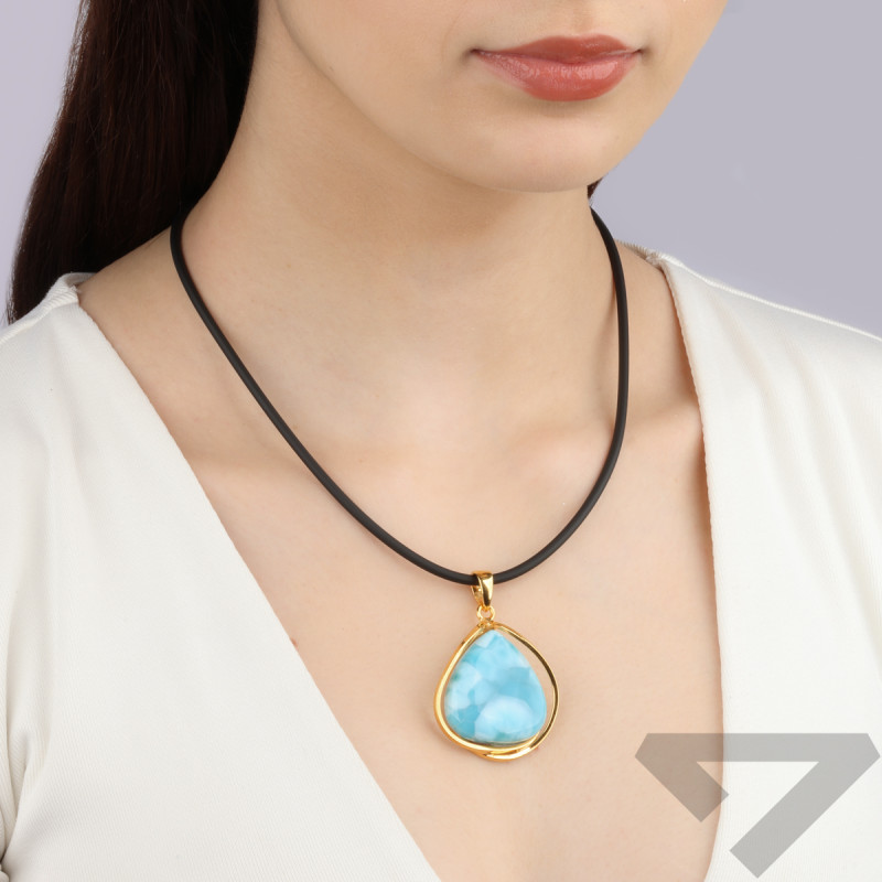 Pozlacený přívěsek larimar ve tvaru kapky IU-lar-kropla Gold ryzost 925
