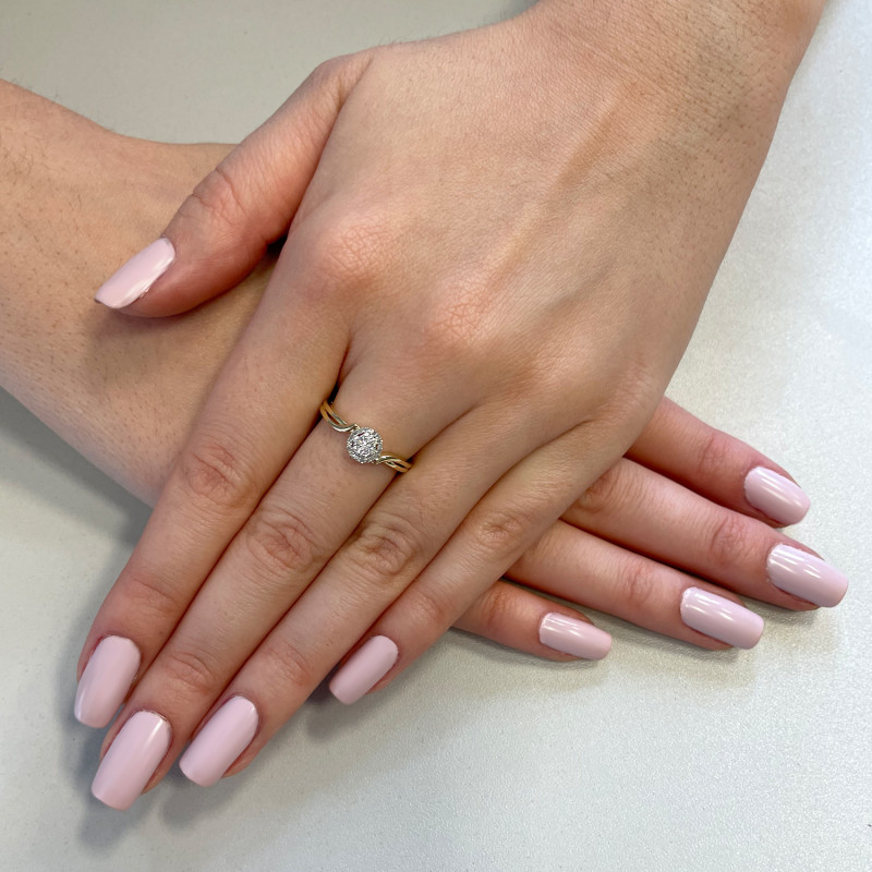 Zlatý zásnubní prsten s diamanty Mariage | iSezam.cz