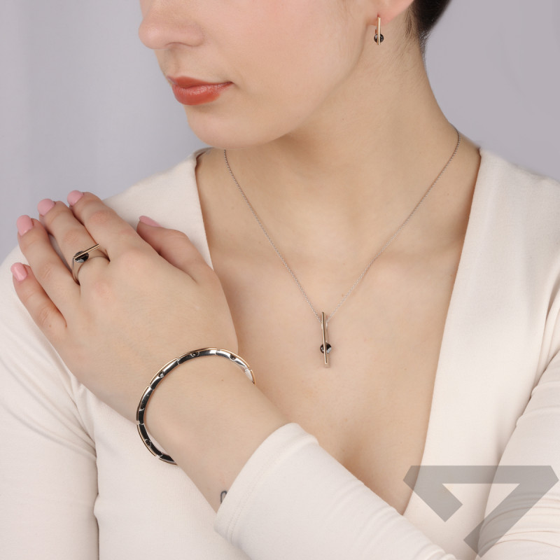 Stříbrné náušnice černý zirkon pod zlatou paličkou/angl.zap. PX 465 BL_AU375 blaszka gold