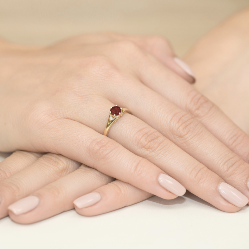 Zásnubní prsten s rodolitem a diamanty BE W-076 RD kulatý ryzost 585