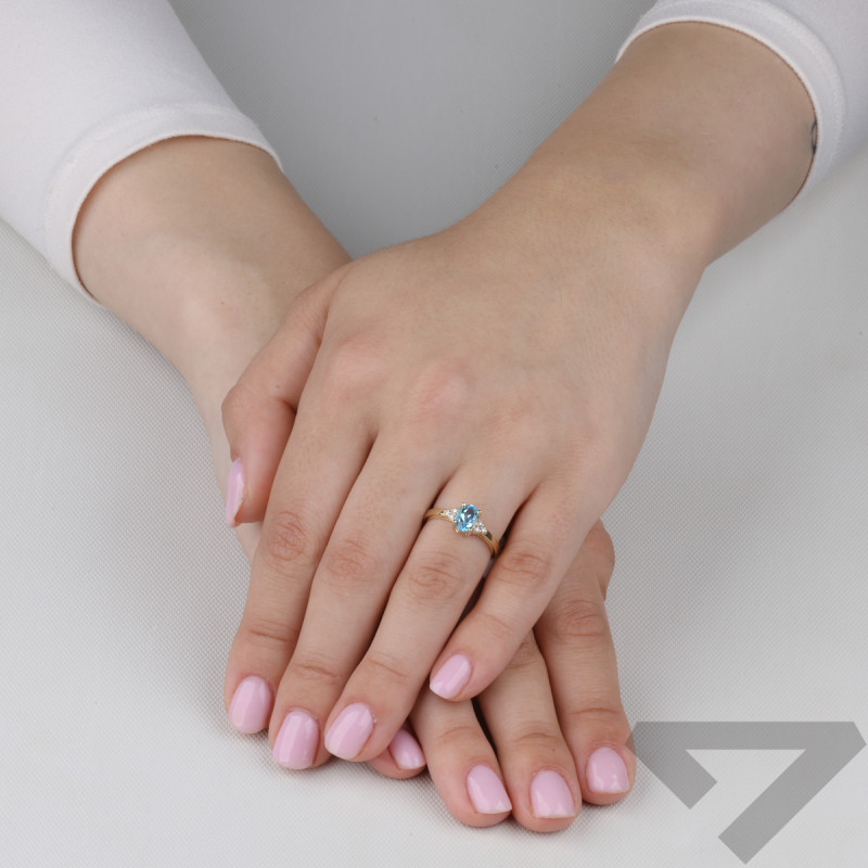 Zásnubní prsten s topazem a bílými diamanty BE W-308 TO ryzost 585