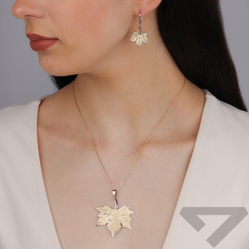 Pozlacený přívěsek javorový list JZ 10291623 ryzost 925