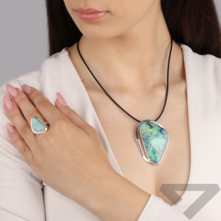 Stříbrný přívěsek s laboratorním opálem - iSezam.cz