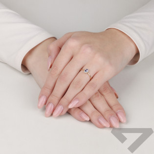 Zásnubní prsten s Tanzanitem a Diamanty - iSezam.cz