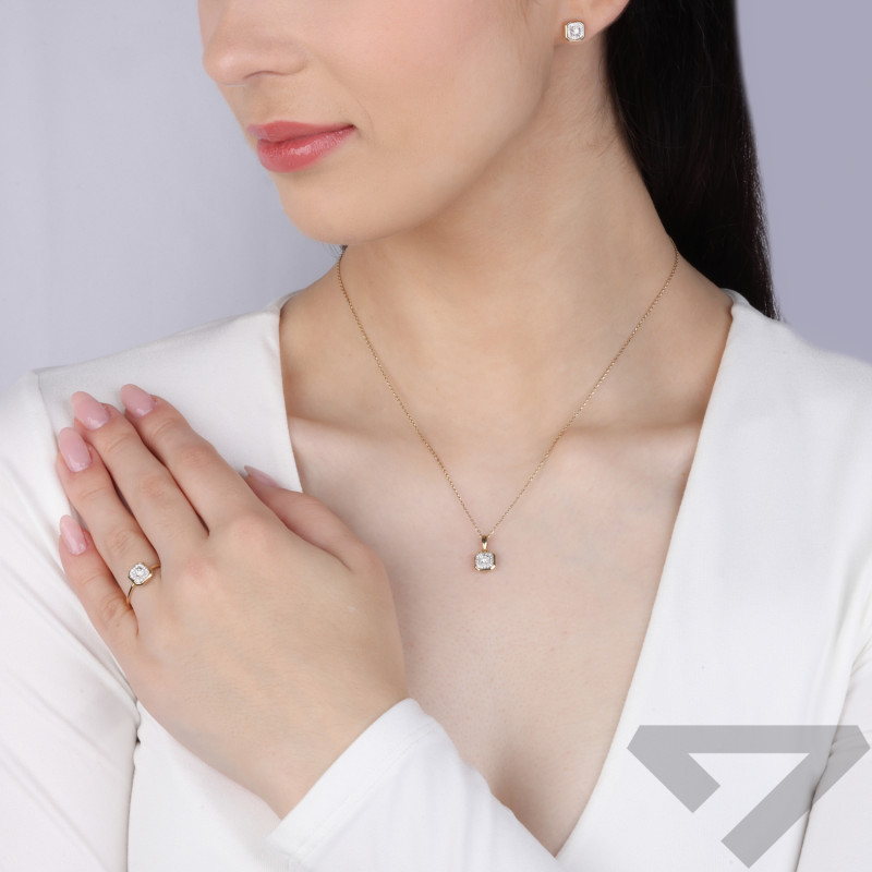 Zásnubní prsten s bílými diamanty čtvercový - iSezam.cz