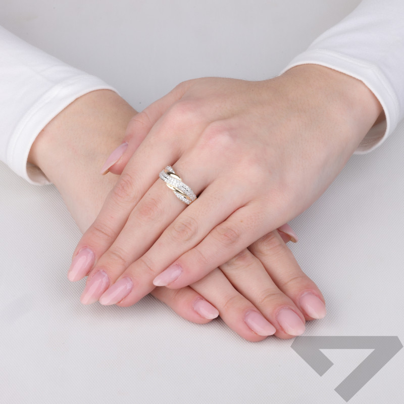 Zlatý prsten DUBAJ s bílými diamanty 0,37 ct