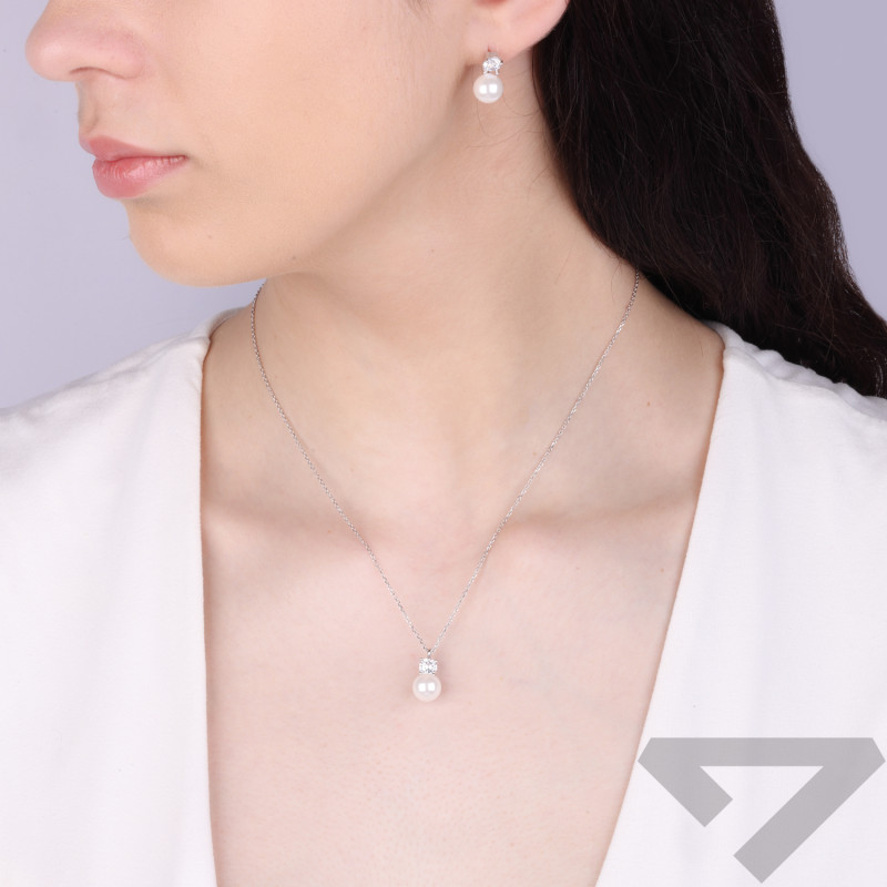 Stříbrné náušnice s perlou a zirkonem | iSezam.cz