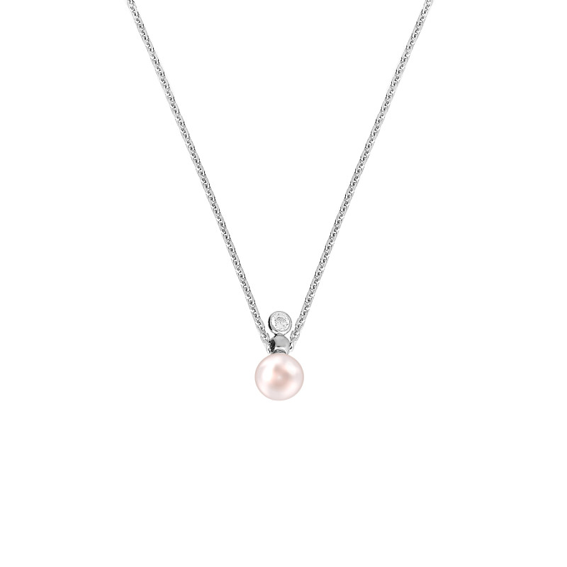 Stříbrný náhrdelník s bílou perlou a zirkonem. Decentní elegance pro každý den i výjimečné příležitosti. Ideální dárek! Objevte 