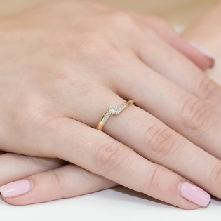 Zásnubní prsten zlatý s diamanty solitér z ryzosti 585 - iSezam.cz