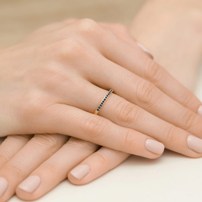 Zlatý prsten s černými diamanty 585 | iSezam.cz