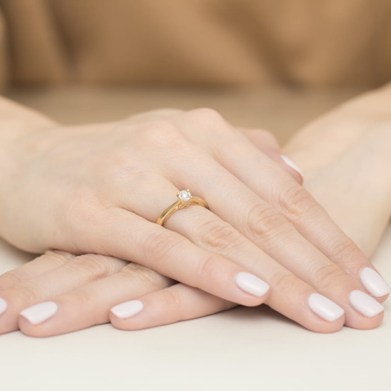 Zásnubní prsten s diamantem solitaire ryzost 585 - iSezam.cz