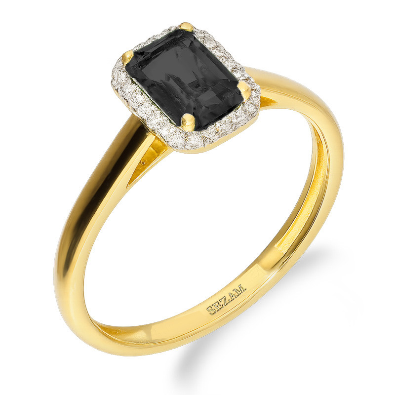 Objevte elegantní zásnubní prsten se safírem a diamanty v obchodě Jubiler Sezam. Královský design a výjimečná kvalita. Ideální p
