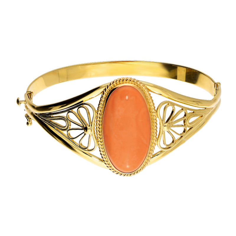 Objevte jedinečný zlatý náramek bangle s přírodním oválným korálem a květinovým ornamentem. Ruční výroba, ryzost 585. Ideální dá
