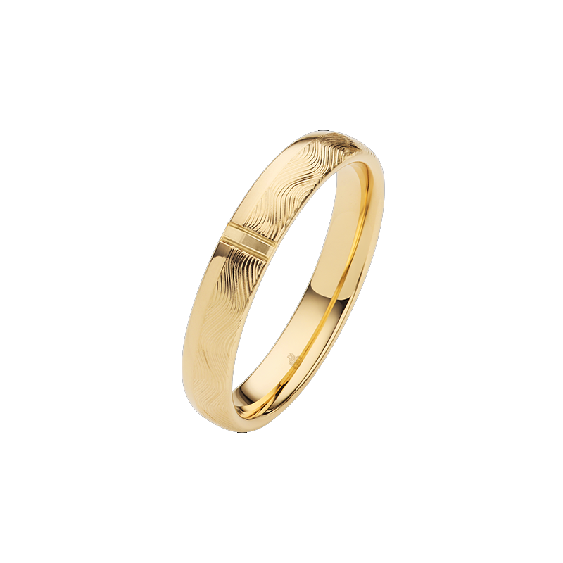 Elegantní snubní prsten ze zlata ryzosti 585. Šířka 4 mm, půlkruhový profil s matovaným zdobením. V ceně gravírování, balení i v
