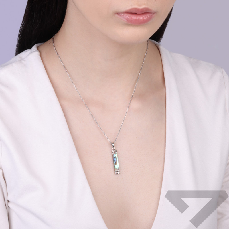 Obdélníkový přívěsek se zelenou perletí stříbro 925