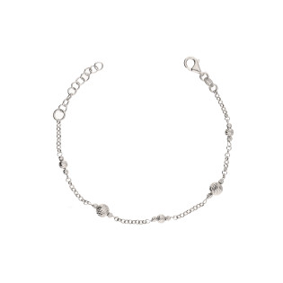 Objevte elegantní rhodiovaný stříbrný náramek s 15 diamantovanými kuličkami. Moderní design, jemný lesk. Ideální pro každý den i