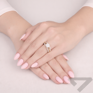 Zlatý zásnubní prsten s diamanty 0,423 ct | iSezam.cz
