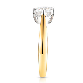 Objevte luxusní zásnubní prsten Royal s přírodním diamantem 1,0 ct ze zlata 585. Ruční výroba, certifikovaný briliant a elegantn