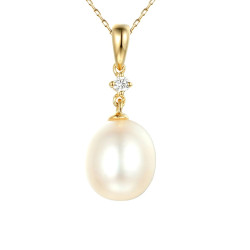Objevte elegantní zlatý přívěsek 585 s přírodní perlou a diamantem 0,03 ct. Perfektní dárek pro každou příležitost. Kupte si u J