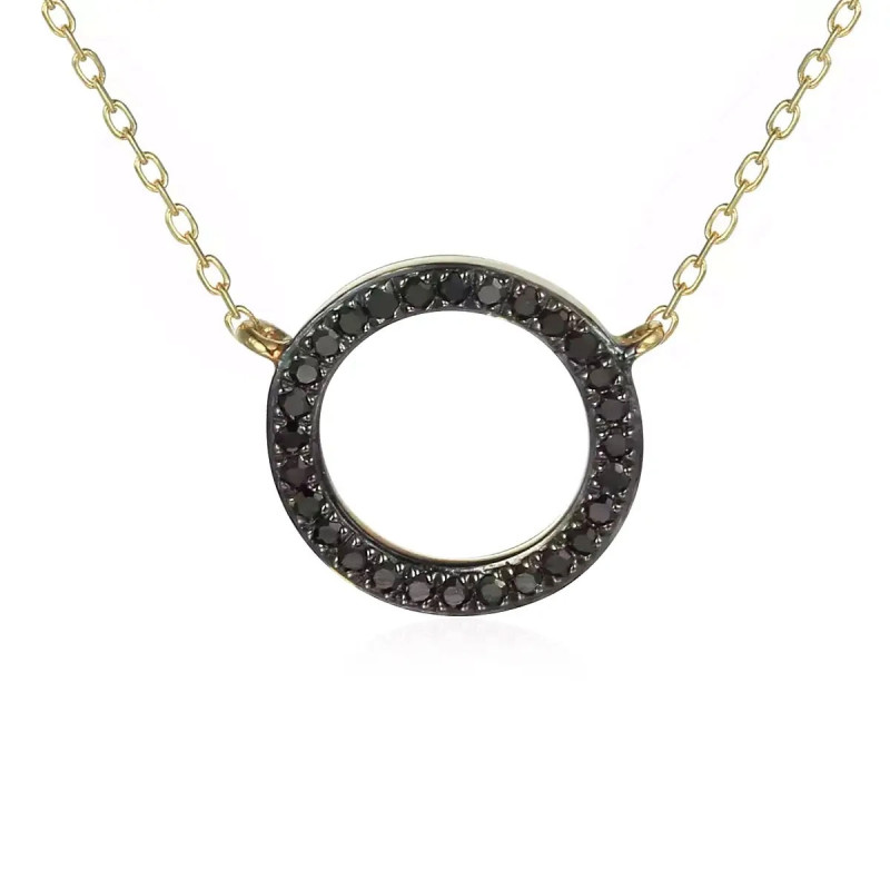 Objevte elegantní zlatý náhrdelník s černými diamanty 0,08 ct. Jemný design, luxusní vzhled. Ideální dárek. Nakupujte v Jubiler 
