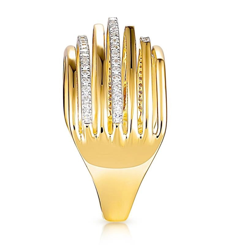 Objevte elegantní zlatý prsten LINE s diamanty 0,24 ct. Moderní design a prvotřídní kameny. Perfektní dárek. Kupte nyní v Jubile