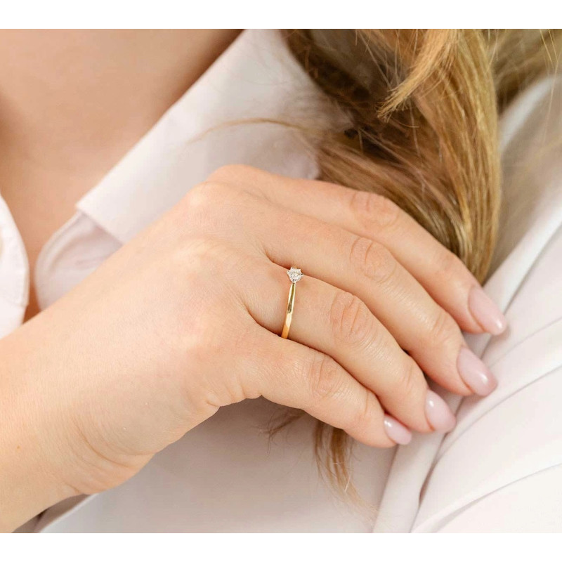 Zásnubní prsten s diamantem 0,10 ct | Zlato 585 | iSezam.cz