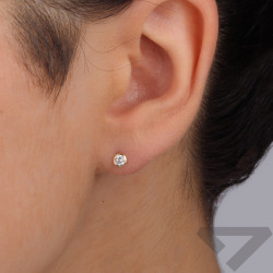 Zlaté náušnice s 3mm zirkonem v hladkém zasazení, ryzost 375
