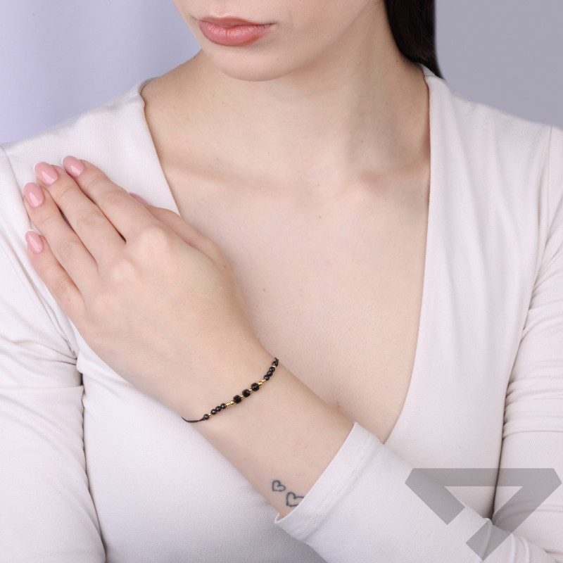 Šňůrkový náramek Ochrana s černým turmalínem, stříbro 925 zlaté barvy