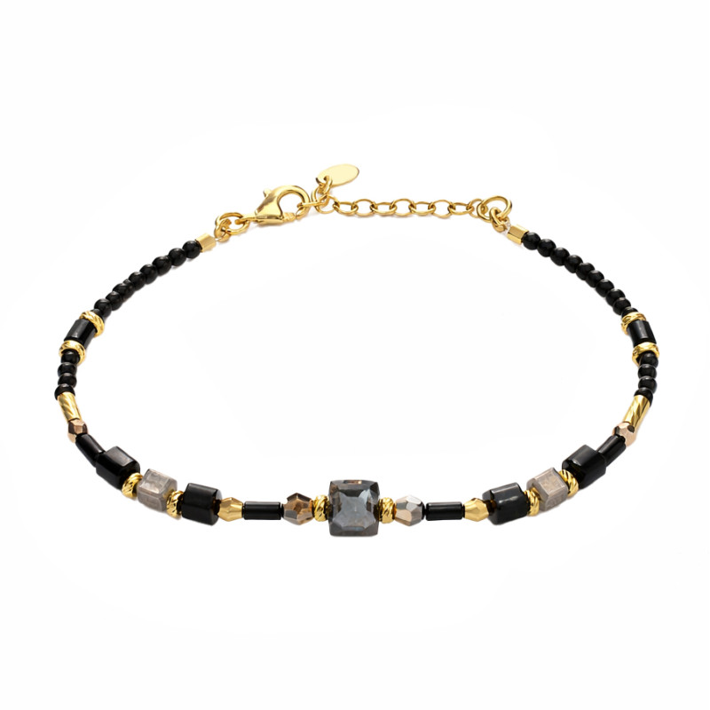 Objevte elegantní náramek z achátů, spinelů a krystalků Swarovski ve zlaté barvě stříbra 925. Luxusní šperk pro každou příležito