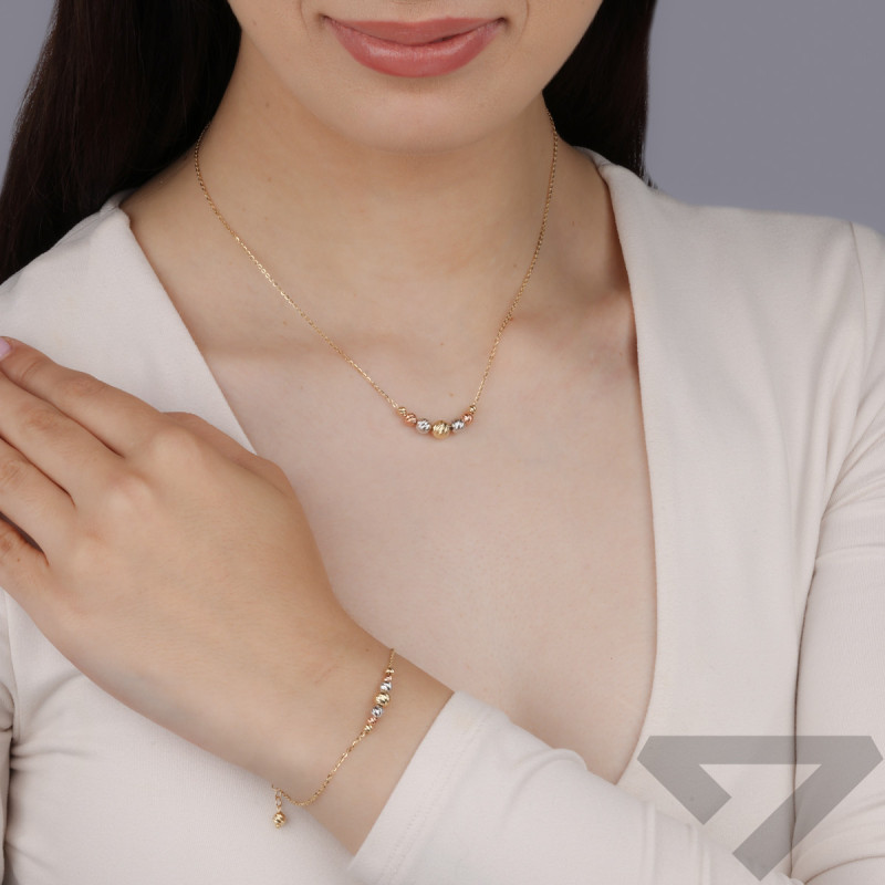 Náhrdelník ze tří barev zlata 14kt s diamantovanými kuličkami