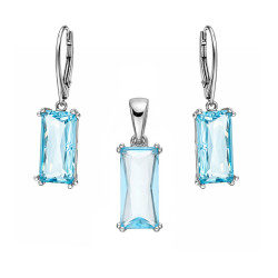 Objevte elegantní stříbrný set šperků s laboratorním topasem. Perfektní pro každodenní nošení i speciální příležitosti. Kupte ny