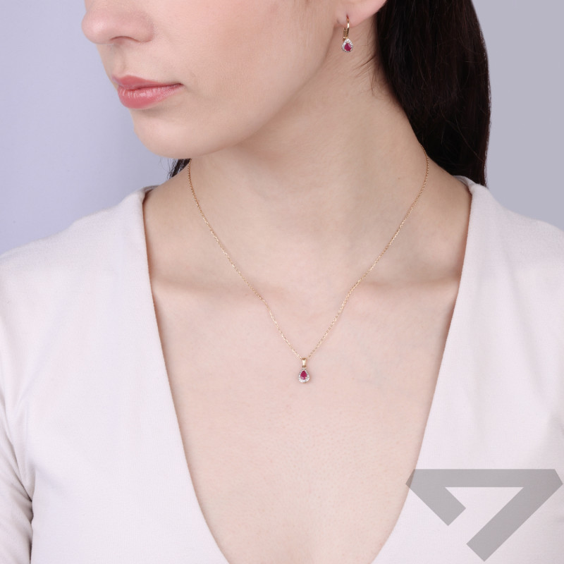 Náušnice s diamanty 0,02 ct a rubínem kapka 0,47