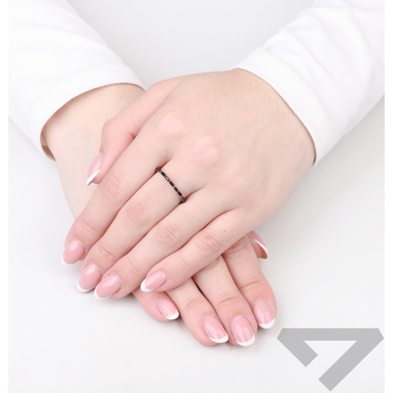 Stříbrný prsten rings ryzost 925 s černými zirkony bageta