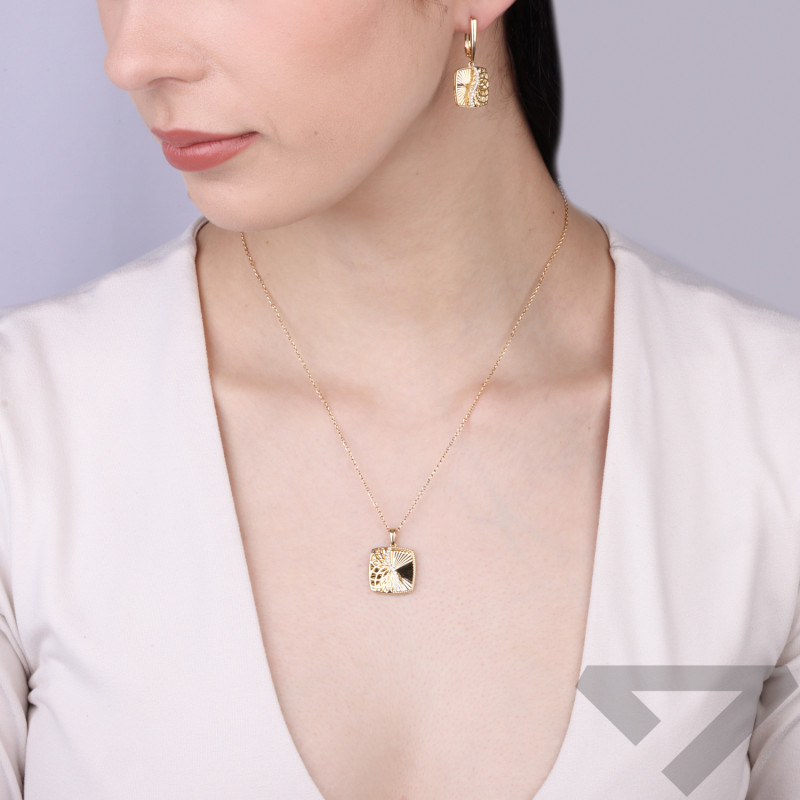 Přívěsek ze zlata 585, diamantovaný čtverec s pruhem zirkonů
