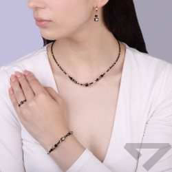 Objevte elegantní stříbrný náhrdelník 925 se spinely, acháty a krystaly Swarovski. Luxusní šperk pro každou příležitost. Nakupuj