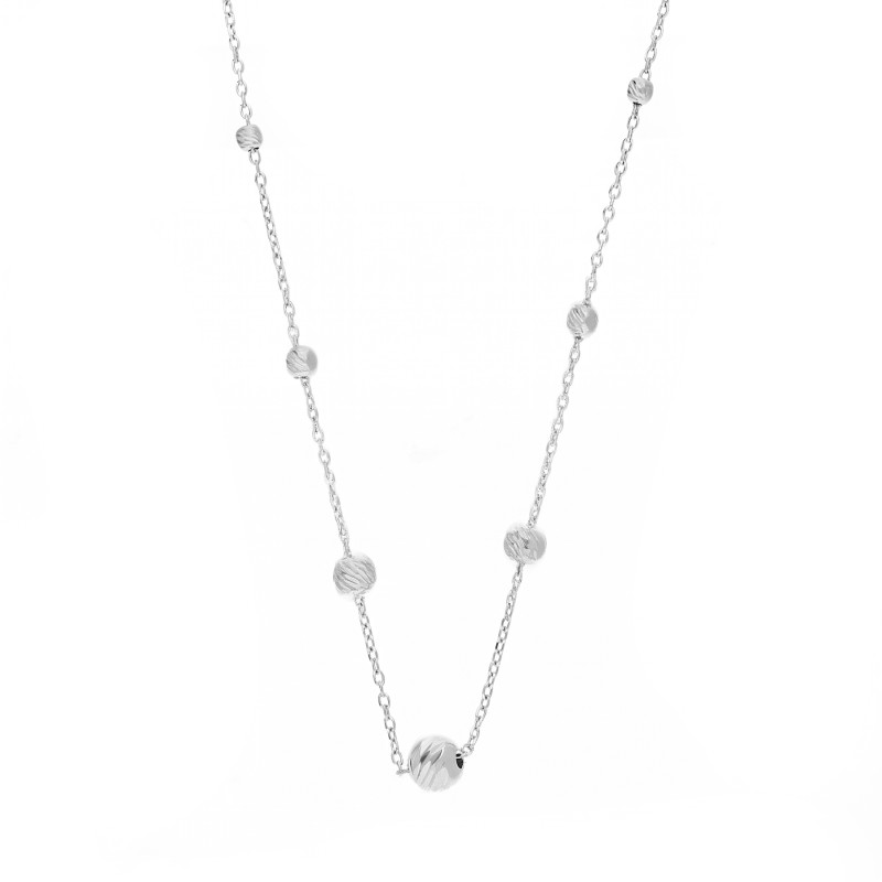 Objevte elegantní stříbrný náhrdelník 925 s diamantovanými kuličkami. Jemný design, ideální pro každodenní nošení. Navštivte Jub