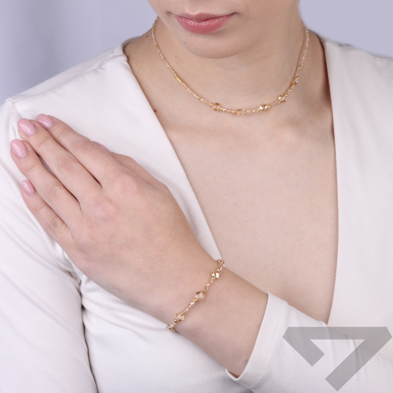 Náhrdelník s fasetovanými topazy gold a krystaly Swarovski, zapínání ze stříbra 925