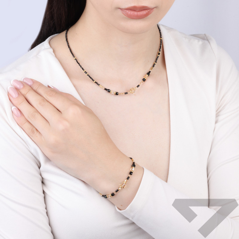 Bransoletka ze spinelami, agatami i kryształami Swarovski, elementy srebrne koloru złotego