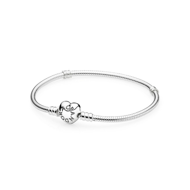 Pandora Moments bransoletka 594594C00 – klasyczna forma z zapięciem w kształcie serca