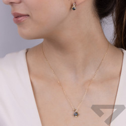 Kolczyki topaz London 4x4-0,32ctbryl-0,0 TK 7742-6478 LBT squareheart sztyf Au 375 BRYL