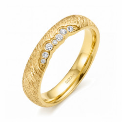 Snubní prsten z zlata s diamanty 0,06 ct | iSezam.cz